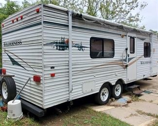 2004 Wilderness 250 FQ, Inside needs a little TLC due to water damage.  $3500 ***VEHICLES, CAMPING TRAILER,  CAR HAULER, and CARGO/STORAGE CONTAINER MAY BE PRE SOLD ~ Please TEXT 940-390-3774