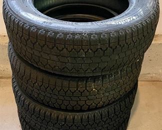 4 Blizzak Tires - 195/60R15