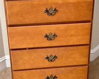 4 drawer chest