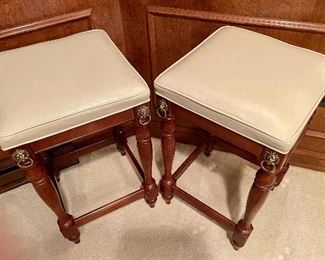 2 stools square Pulaski furniture 