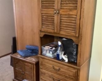 Part of 6 piece twin bed set…bottom drawers and upper cabinet with shelves.  Measures 30” w x 75” h x 18” d . Presale $75