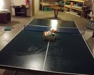Ping pong table with accessories 