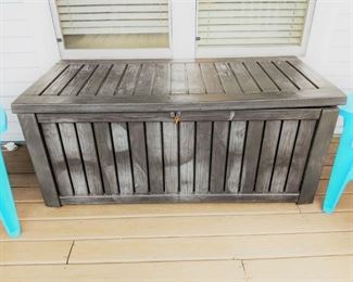 large deck box