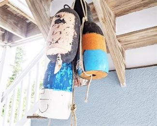 Outdoor beachy decor 