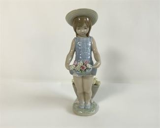 Lladro Flowers In The Skirt Figurine
Lot #: 132