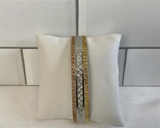 Elegant Tri Color Bracelet
Lot #: 207