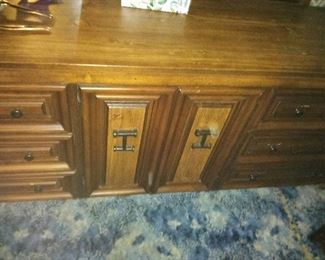 55.DRESSER MATCHES NIGHT STAND  HAS A DOUBLE MIRROR $125