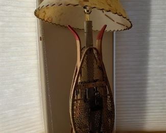 Vintage snow shoe ski lamp