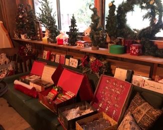 Christmas and Holiday Decorations 