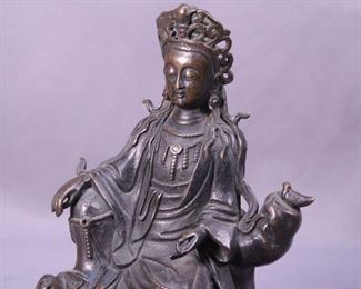 Very heavy Chinese bronze carved seated buddha statue