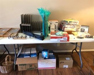 Office supplies, Router/modem, Apple products
