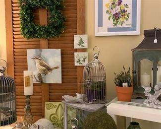 Fun wall art and lots of home decorative items.