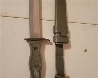 Edgeco Stainless - Italian Made - Army Green Knife