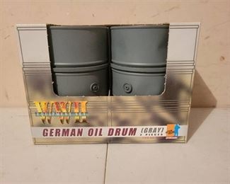 1/6 Barrack Sergeant Did Dragon German Oil Drums (2) - Dragon Models
