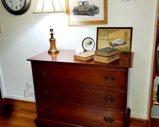 Stickley,  chest of drawers 