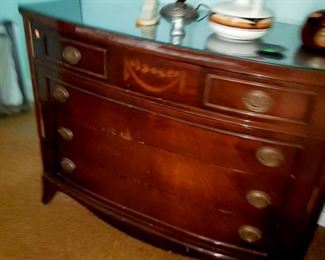 Dresser, matching chest of drawers