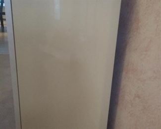 The side of the sideboard dining cabinet.