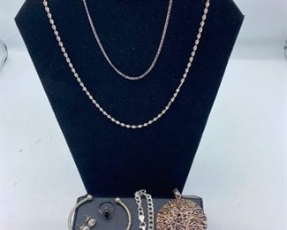 Silver Colored Jewelry Necklaces, Bracelet, Earrings, Ring, Pendant