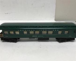 S Gauge American Flyer set of 2 coaches