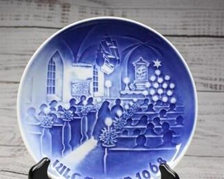 Vintage Bing Grondahl Christmas in Church Collector Plate