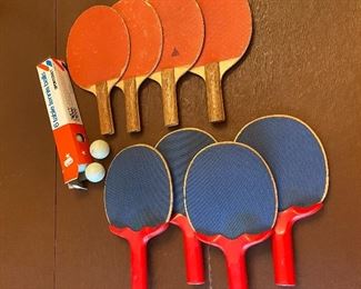 Ping Pong Table with Paddles & Ping Pong Balls