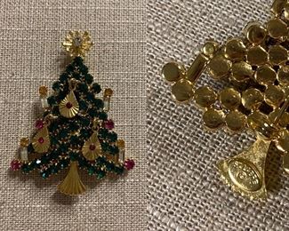 Vintage Signed Christmas Brooch