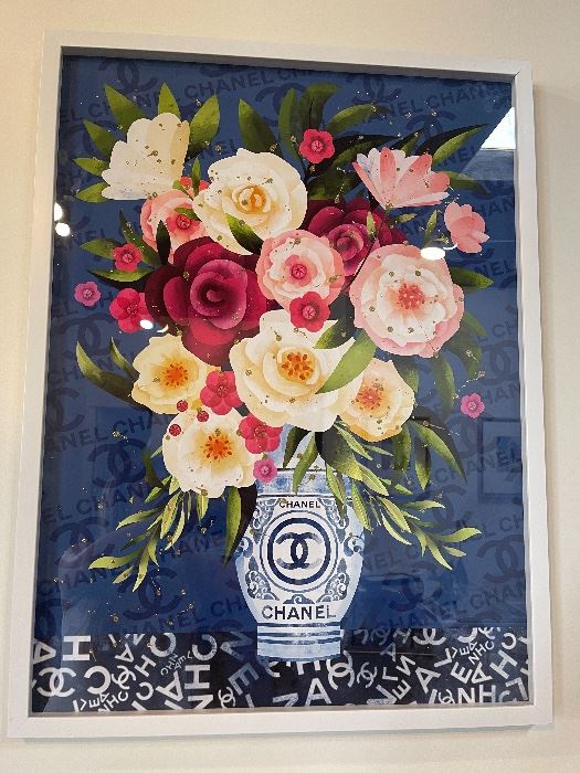 Tons of designer wall art 