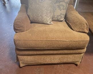 E j victor swivel chair