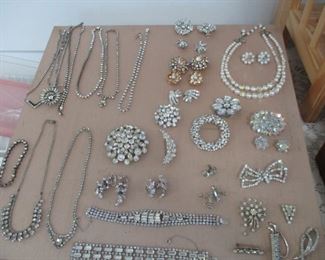 Rhinestone jewelry