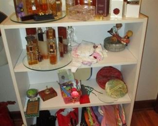 Perfumes & scarves