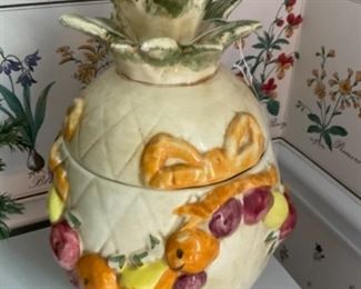Pineapple cookie jar