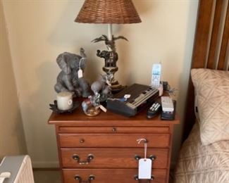 Great lamps, fantastic nightstand by Keller 