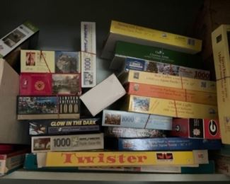 Lots of vintage games, puzzles