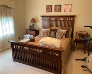 WONDERFUL QUEEN SIZE Mission style bed. Keller