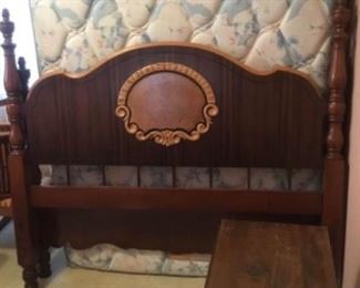Lovely vintage full size headboard & footboard with mattress set