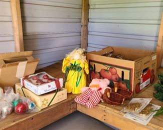 Outside buildings - More Christmas