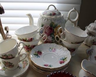 CROWN DORSET TEA SET
