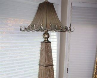 TALL DECORATIVE LAMP