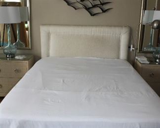 QUEEN ADJUSTABLE BED & PADDED HEADBOARD
