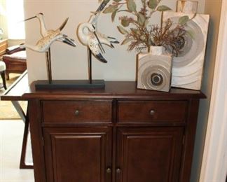 NARROW ACCENT CABINET, DECOR