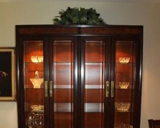 DREXEL CHINA CABINET