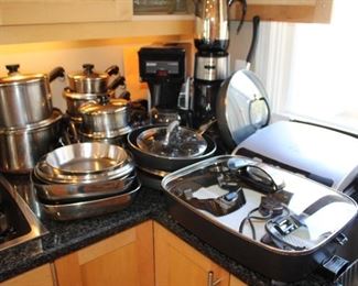 VINTAGE REVERE WARE COOKWARE, SMALL APPLIANCES