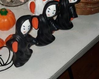 1971 Ceramic figures