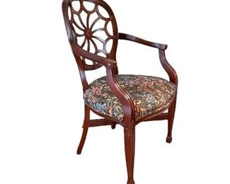 Lot 043
Woodbridge Furniture Mahogany Finish Swivel Seat Stool