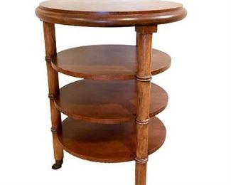 Lot 056
Hekman Furniture Round Accent Table
