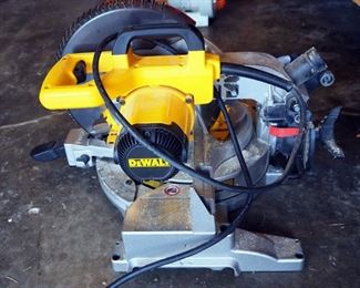 DeWalt 10" Electric Compound Miter Saw, Model DW713