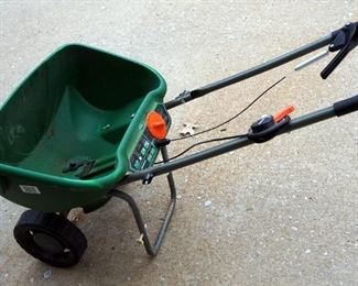 Scott Edge Guard DXL Seed Broadcaster