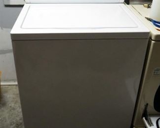 Whirlpool Top Load Washing Machine, Model WTW4930XW3, 43" X 27" X 26"