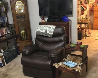 This is a fully electronic recliner that will aid you greatly in getting up, it goes up to almost standing... more pics later