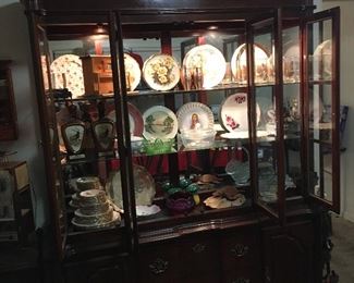 Great painted plates, and some cool vintage kitchen goods 